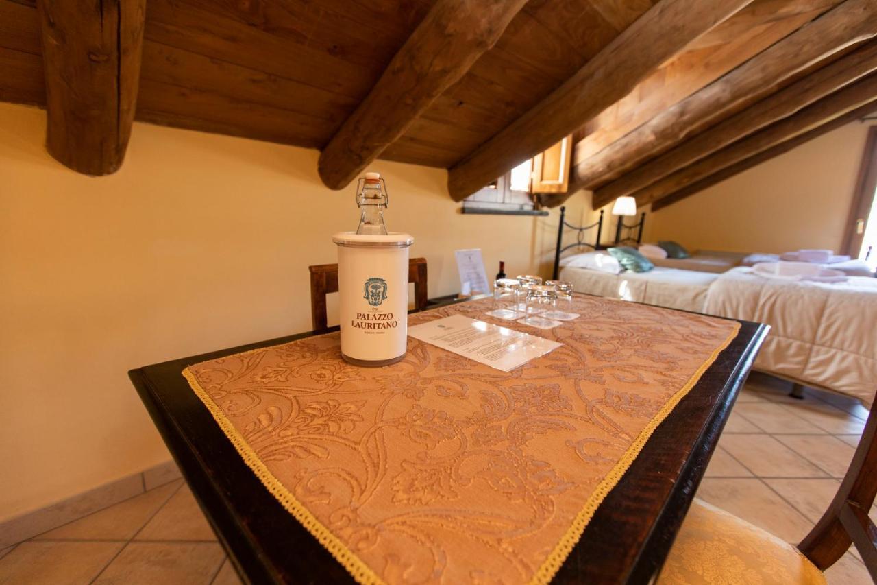 Palazzo Lauritano Guest house